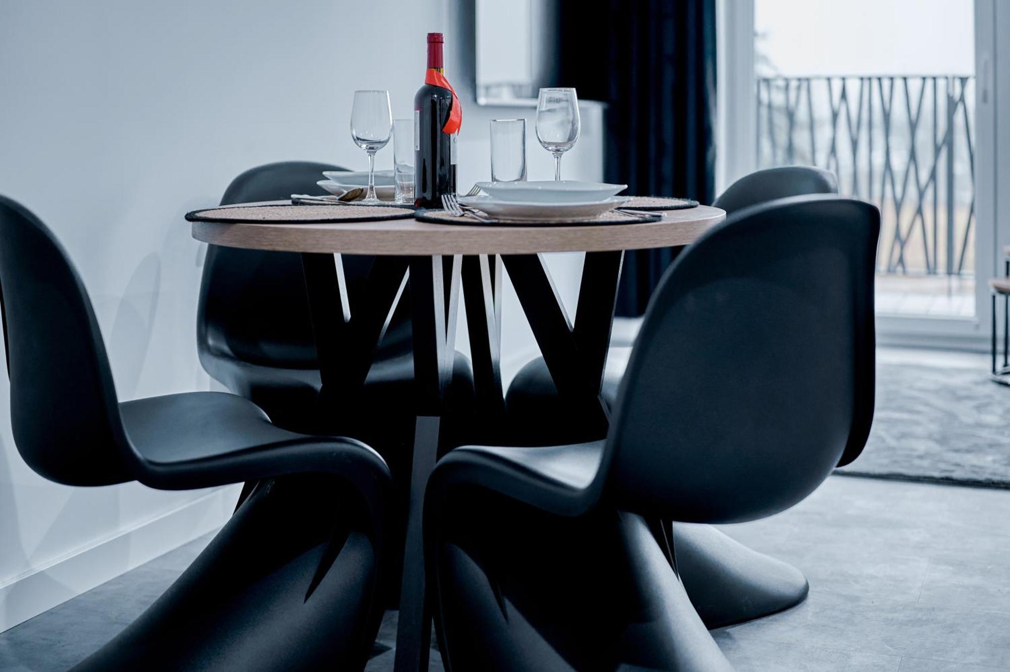 Apartament Sztuk Pieknych 10 Piła Esterno foto