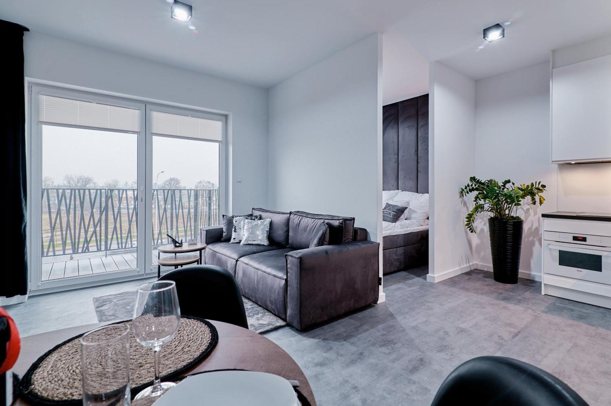 Apartament Sztuk Pieknych 10 Piła Esterno foto