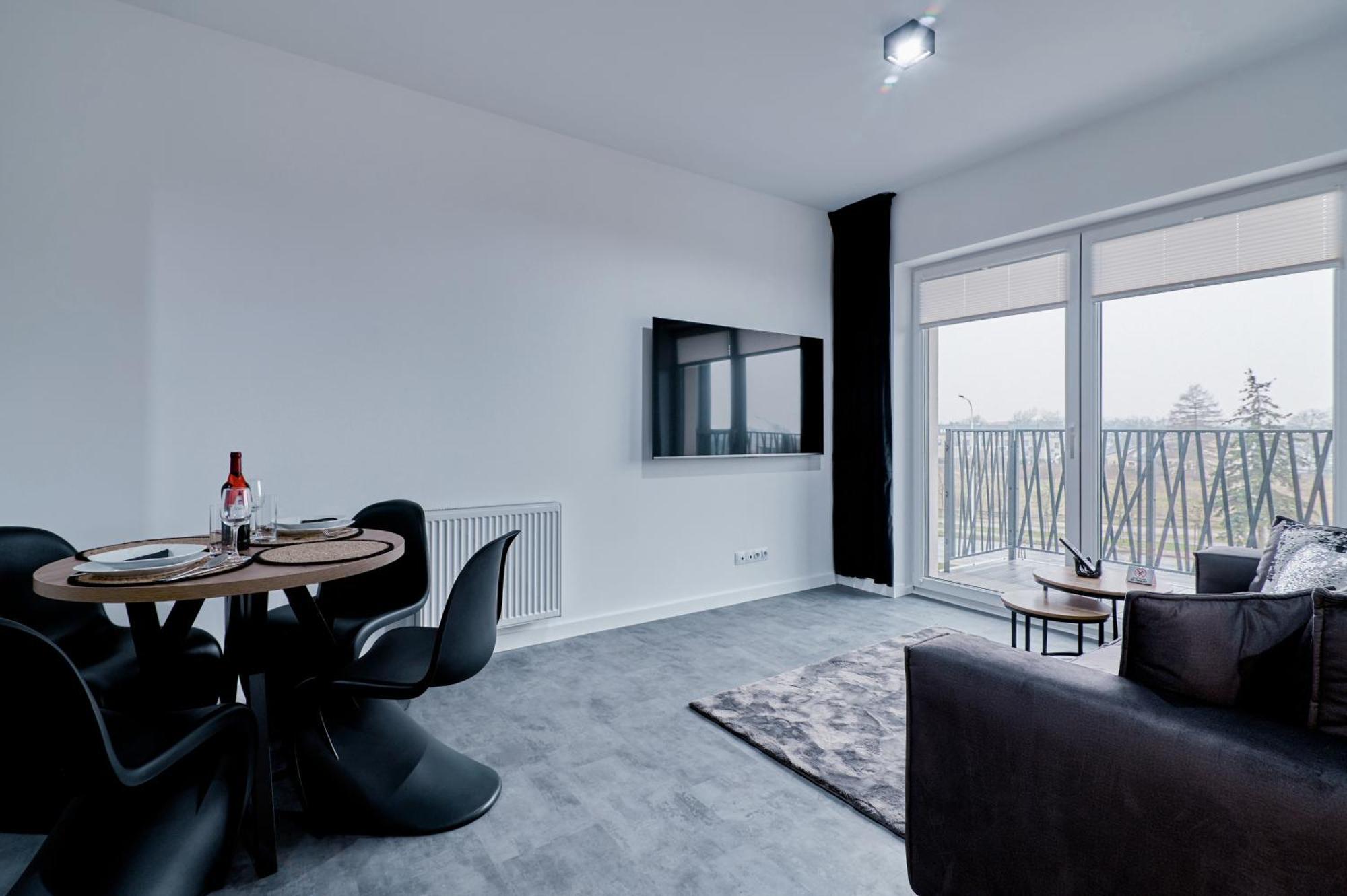 Apartament Sztuk Pieknych 10 Piła Esterno foto