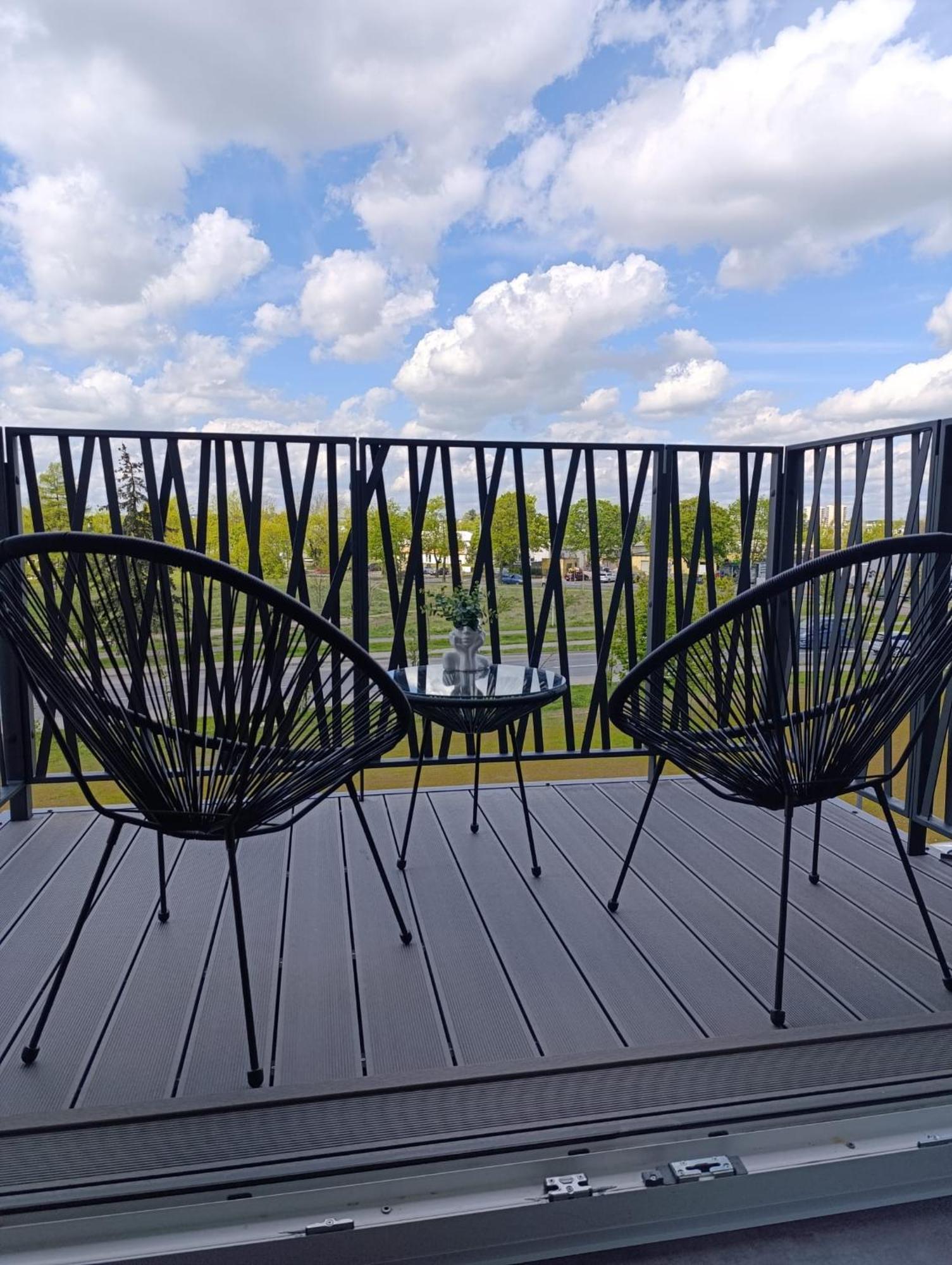 Apartament Sztuk Pieknych 10 Piła Esterno foto